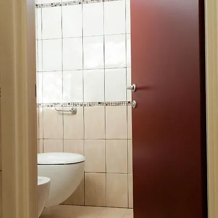 Mima Hostel Moorea Milano Marittima Buitenkant foto